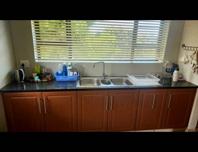 4 BEDROOM FREESTANDING FOR SALE IN MONTE CHRISTO